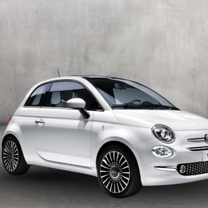 Fiat 500 Alquiler de coche en Barcelona Lowcost Llogauto 2